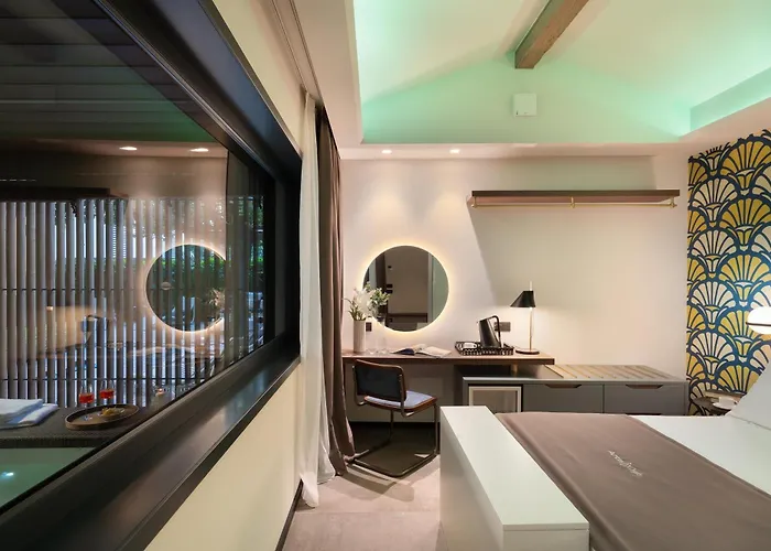 Arts & Crafts Luxury 3*